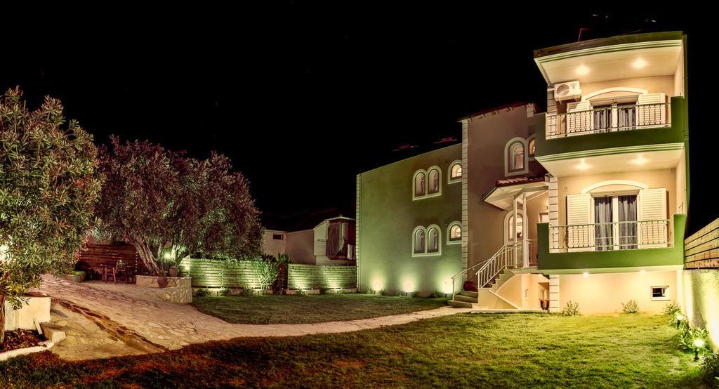 Filanthi Apartments 帕拉利亚维拉乔 外观 照片